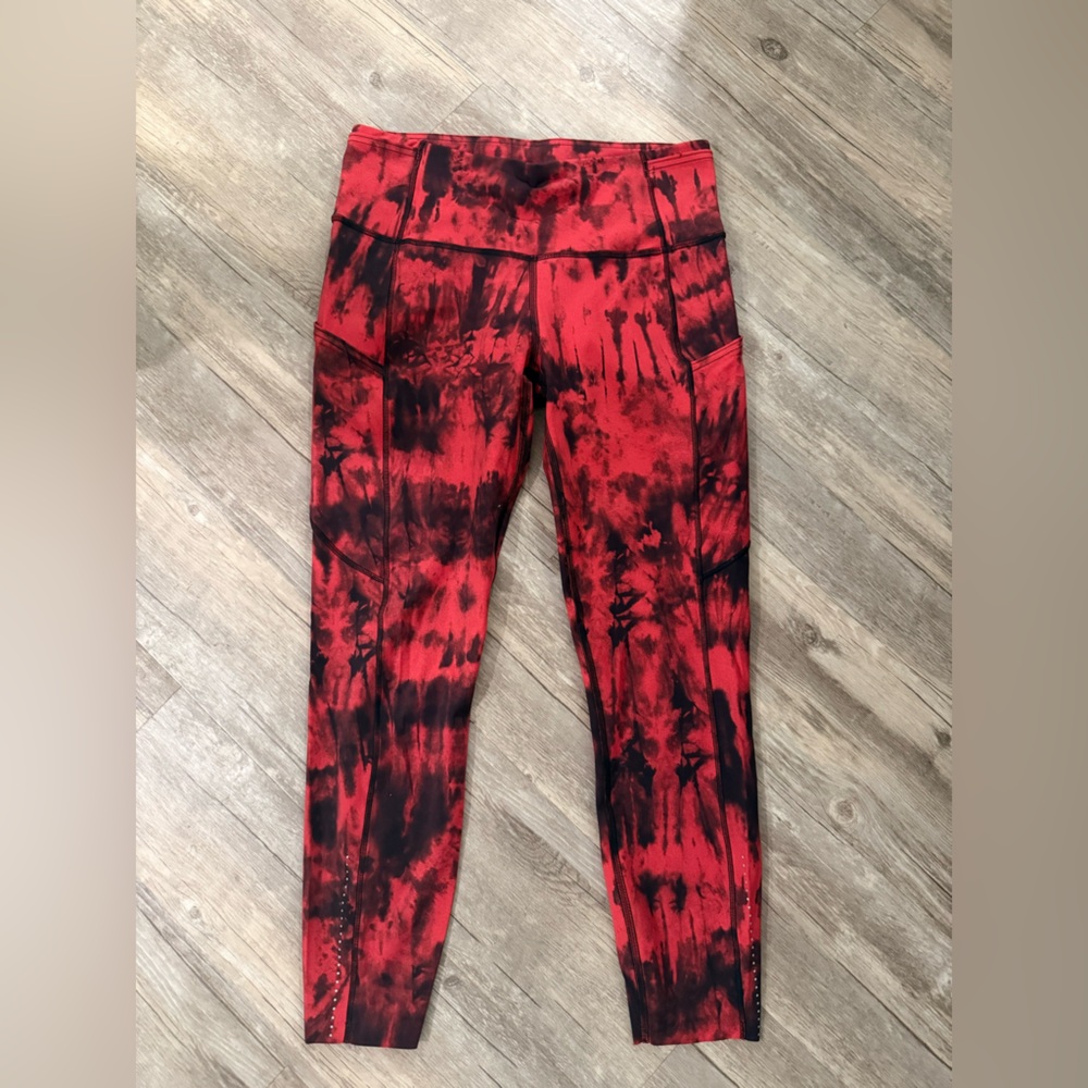 Lululemon fast and free leggings reflective size 8 23” inseam